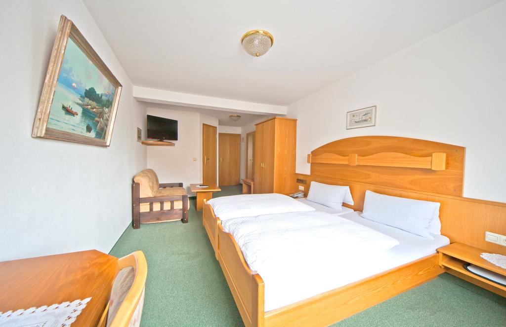 קונסטנץ Hotel Goldener Sternen מראה חיצוני תמונה