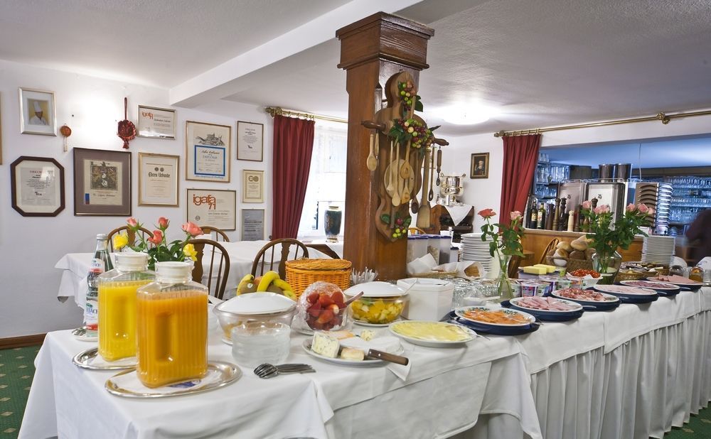 קונסטנץ Hotel Goldener Sternen מראה חיצוני תמונה