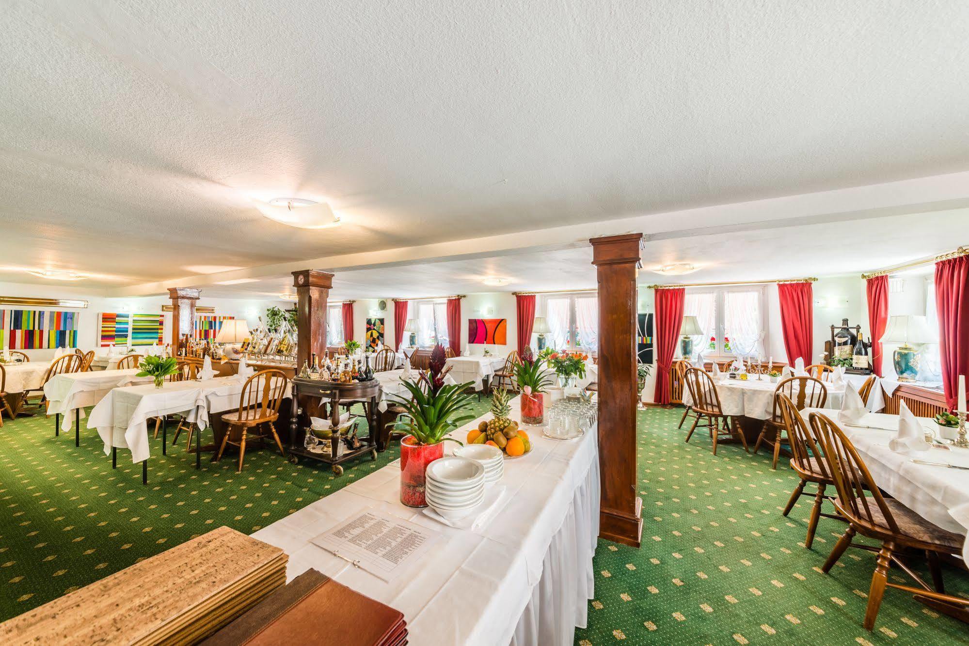 קונסטנץ Hotel Goldener Sternen מראה חיצוני תמונה