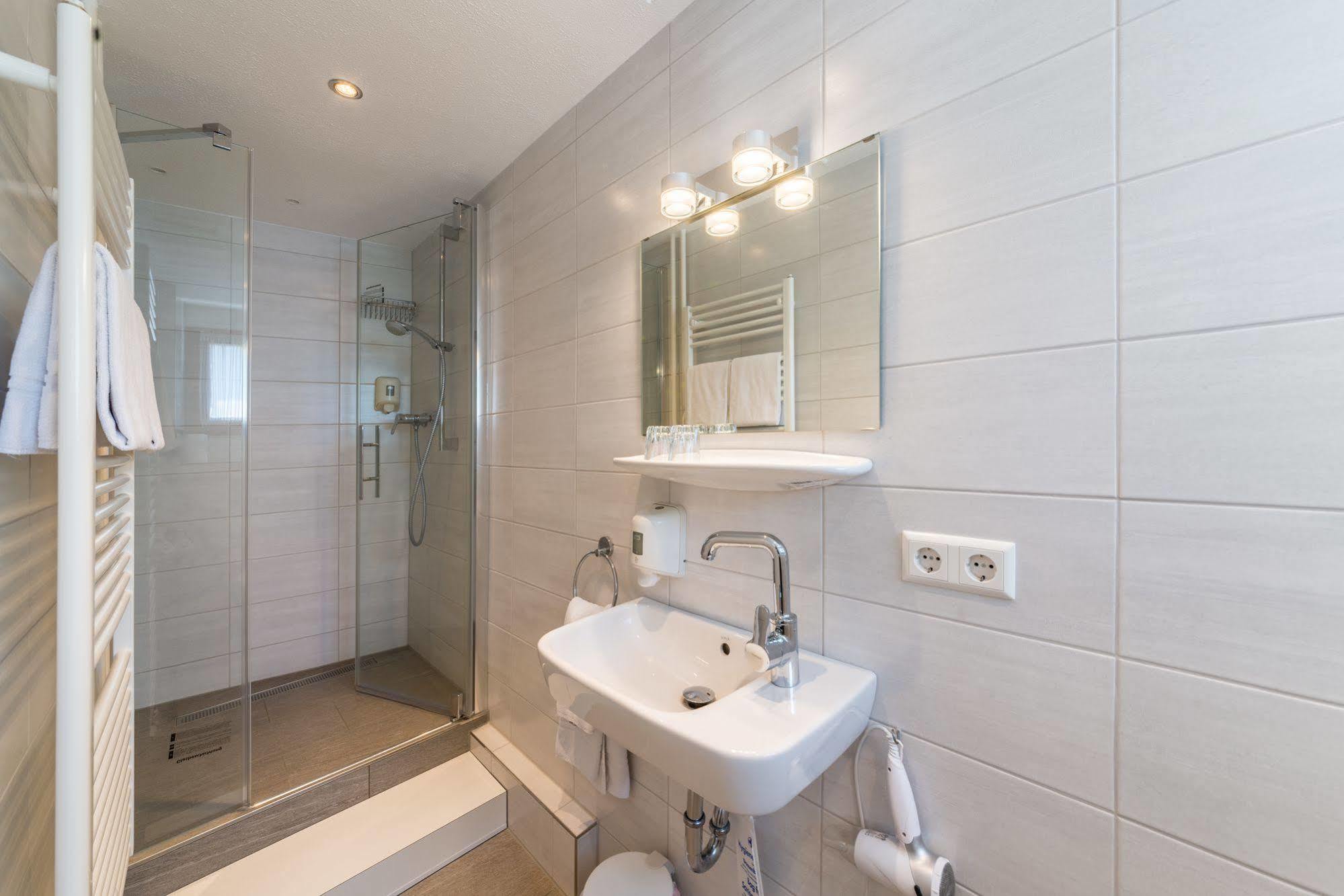 קונסטנץ Hotel Goldener Sternen מראה חיצוני תמונה